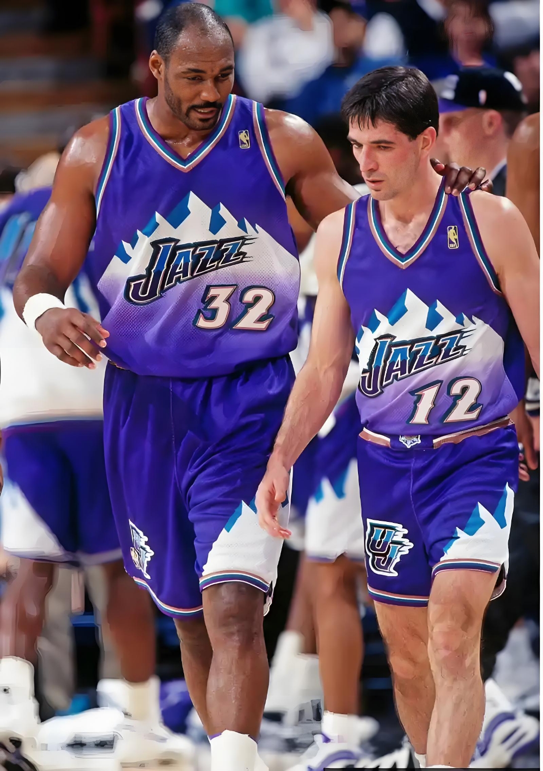 超强阵容合力作战，球员默契配合连胜