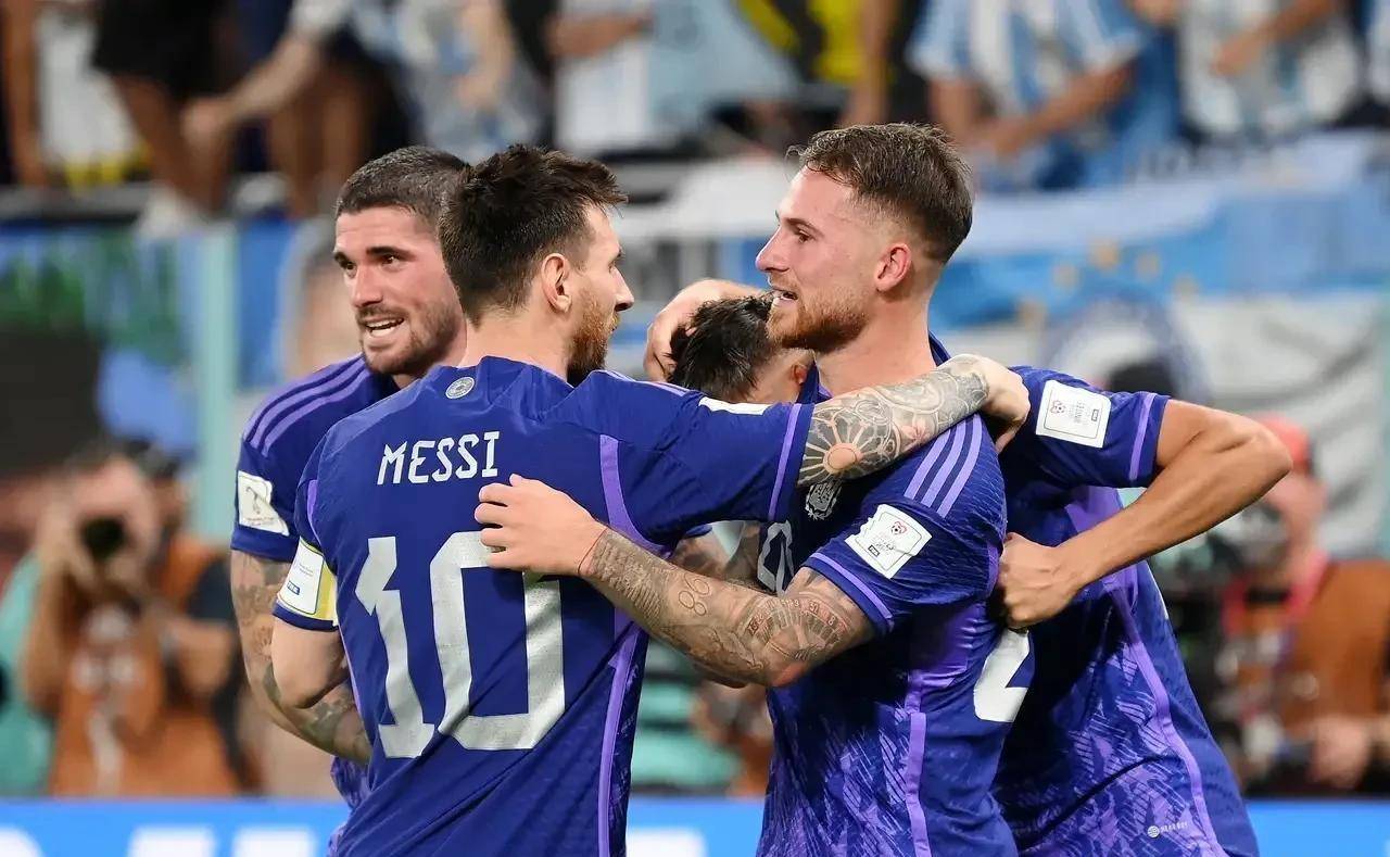 波兰军团背水一战,客场对阵荷兰豪门 波兰军团背水一战,客场对阵荷兰豪门