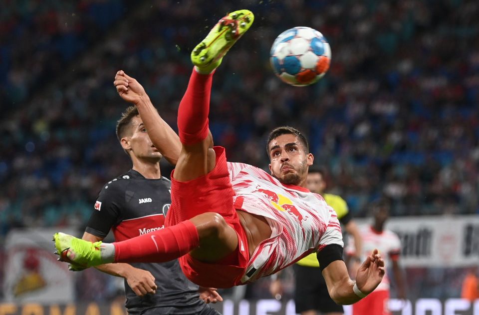 爱游戏官网网页版入口-关于RB莱比锡主场力克斯图加特，继续领跑积分榜的信息