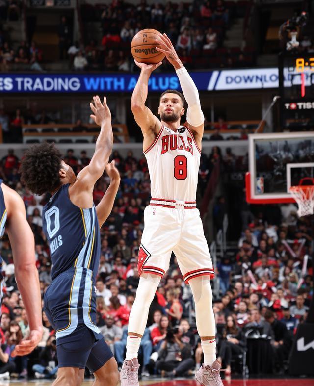 包含灰熊外线火力全开,主帅建功带队取得胜利的词条 包含灰熊外线火力全开,主帅建功带队取得胜利的词条