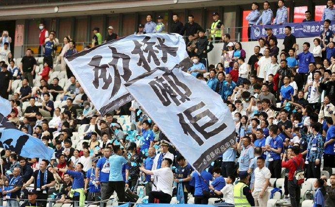 关于球队客场连胜,士气如虹欲扩大胜势的信息 关于球队客场连胜,士气如虹欲扩大胜势的信息