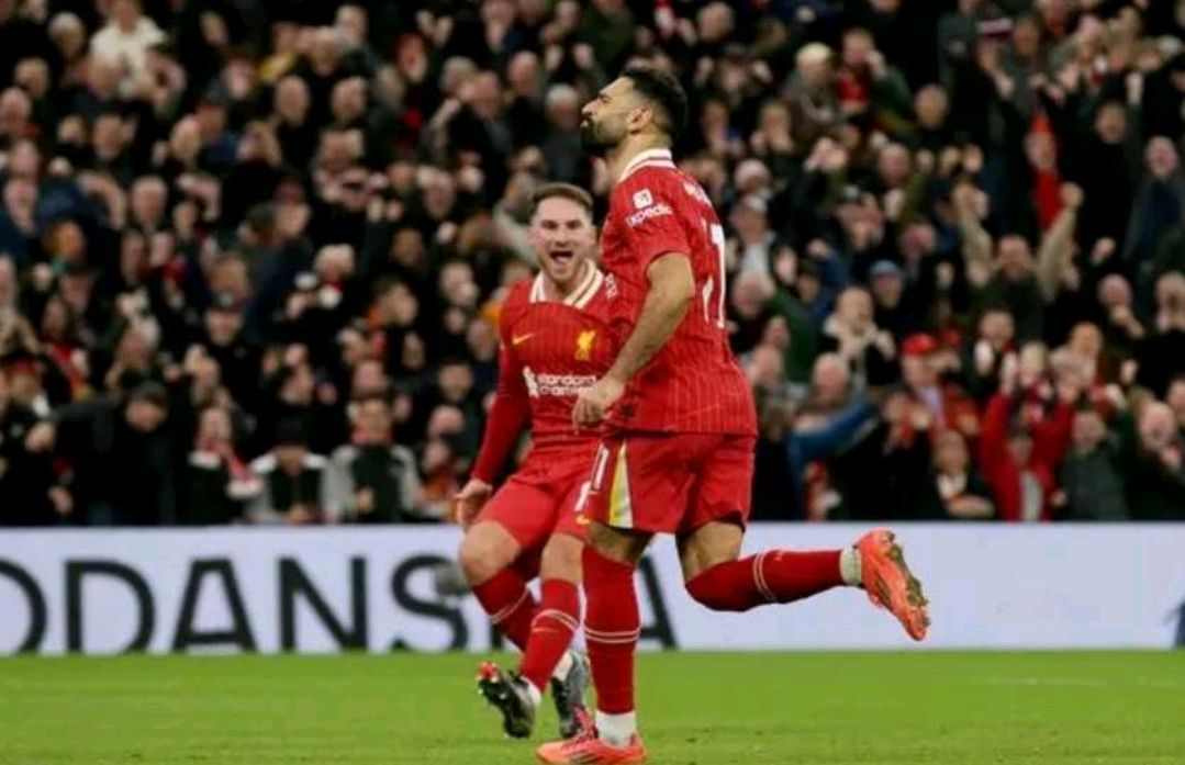 爱游戏网页版入口-曼联客场遭遇挑战，需调整状态保持优势