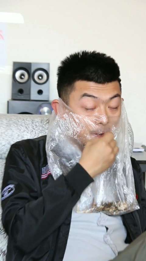 爱游戏在线-厉害了我的哥！选手突发绝活，让人眼前一亮的简单介绍