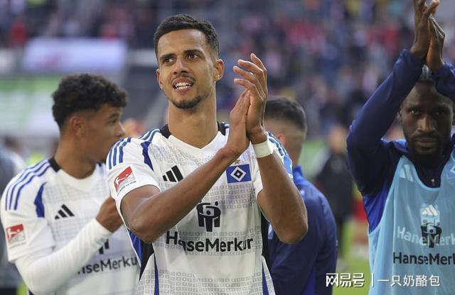 汉堡主场艰难战平科隆,保级形势堪忧的简单介绍 汉堡主场艰难战平科隆,保级形势堪忧的简单介绍