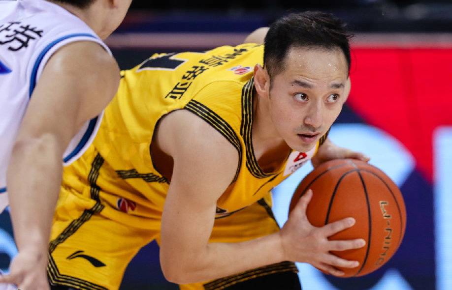 湖北队表现出色,实现反超胜利 湖北队表现出色,实现反超胜利