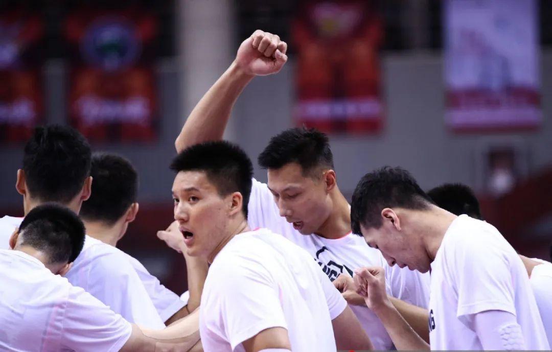 爱游戏体育官网-挑战极限！亚洲球队风云再起的简单介绍