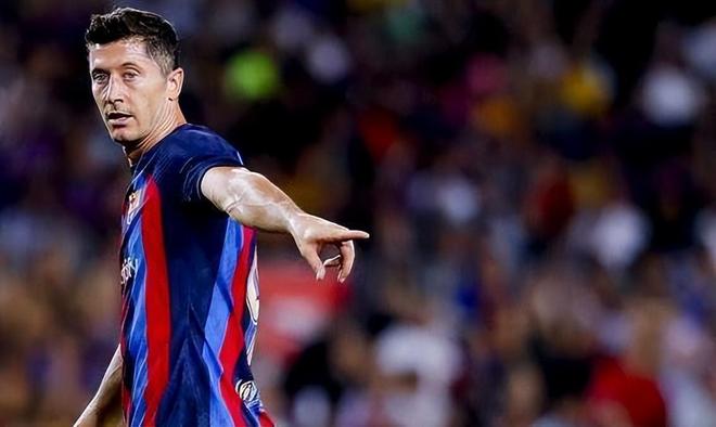 关于佛罗伦萨新援成功融入球队，展现出色表现的信息