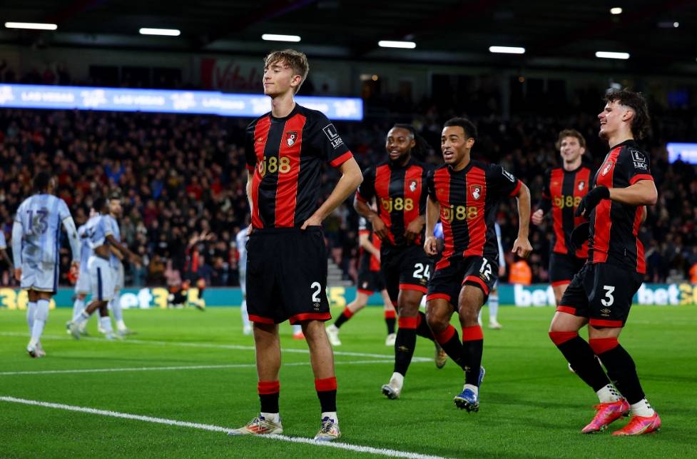 爱游戏登录入口-包含力争上游！球员们拼尽全力，冲刺胜利彼岸的词条