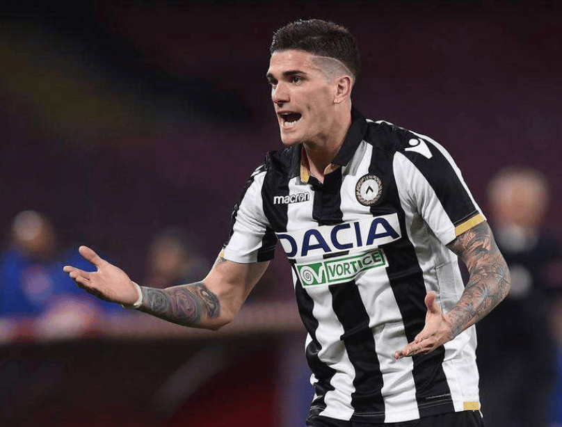 乌迪内斯球员表现出色,展现团队实力 乌迪内斯球员表现出色,展现团队实力