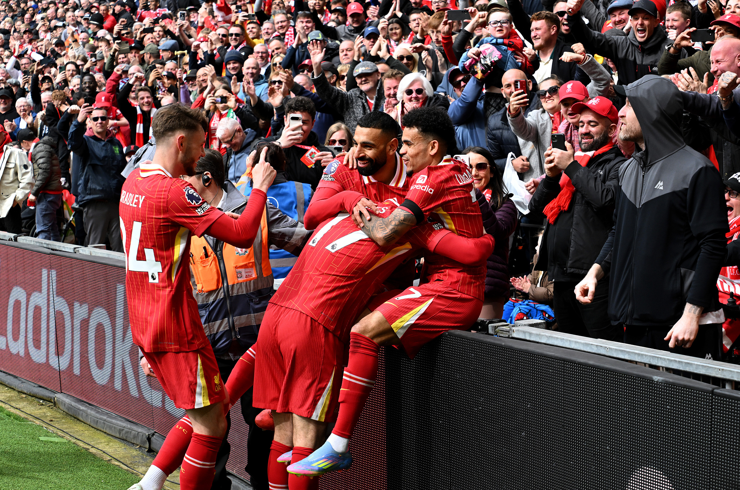 阿森纳客场不敌伯恩利,遭遇失利 阿森纳客场不敌伯恩利,遭遇失利