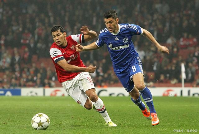 包含沙尔克阵容调整后状态回暖，赢得关键胜利的词条