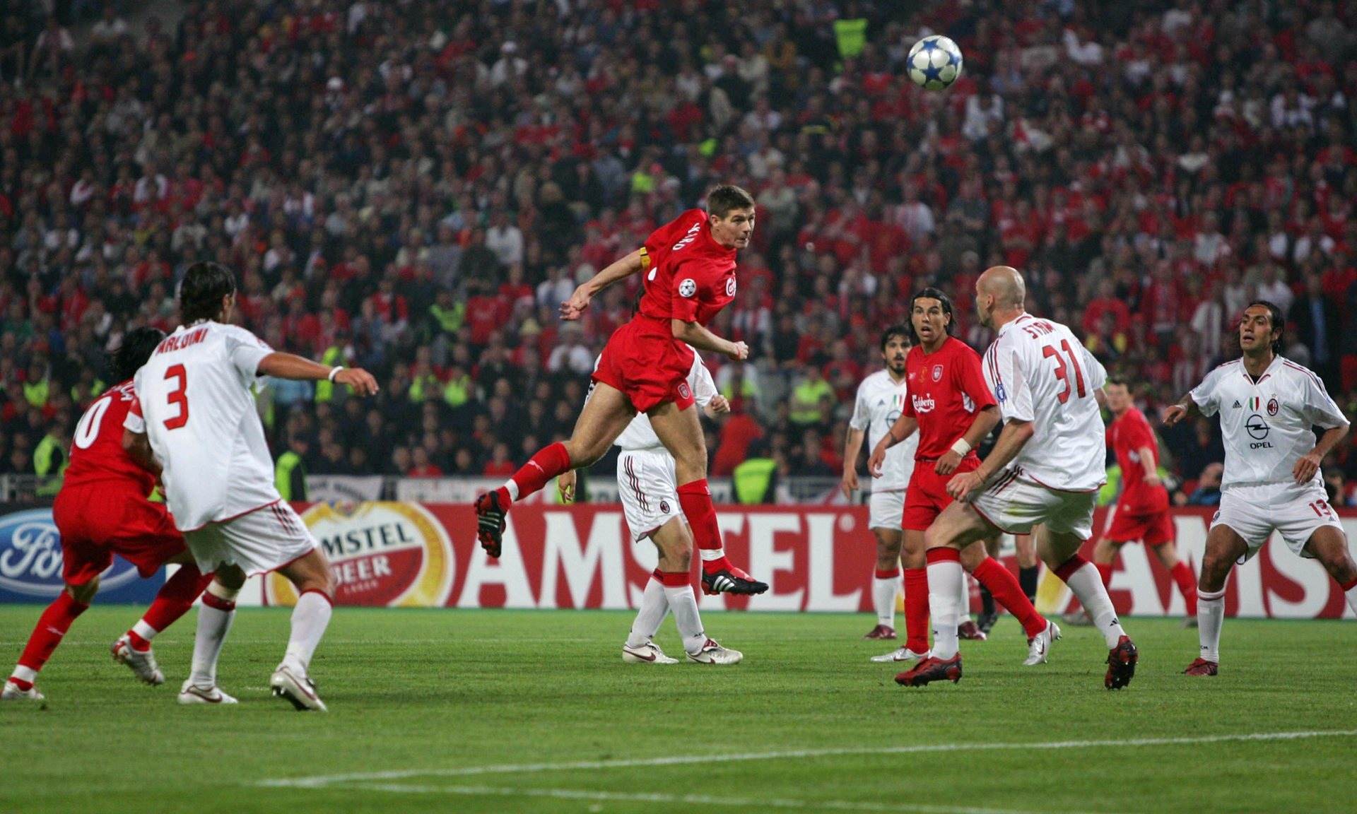 爱游戏官方登录入口-精彩足球对战激情上演，球员技艺精湛