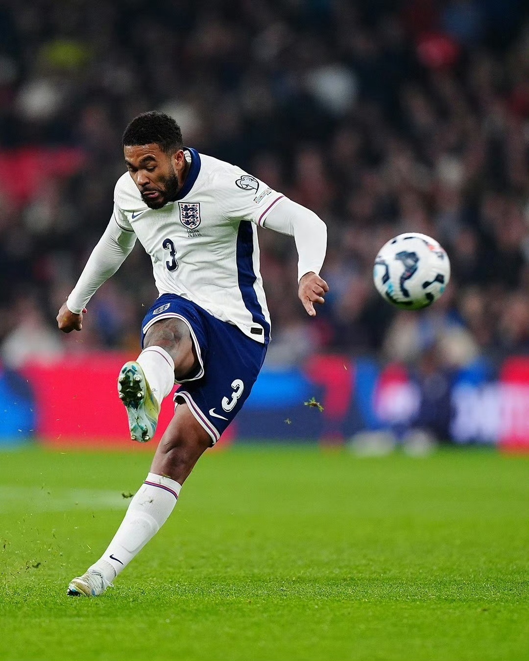 英格兰国家足球队击败土耳其队夺胜利