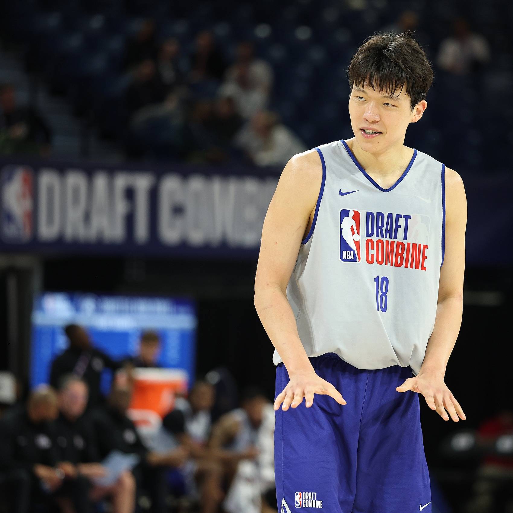 篮网中锋霸气表现，获得全明星提名